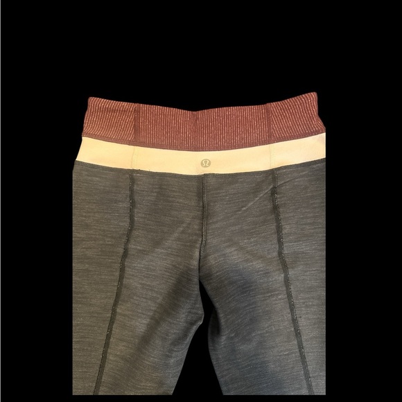 Vintage Lululemon Flared Bottom Leghings - Picture 2 of 3